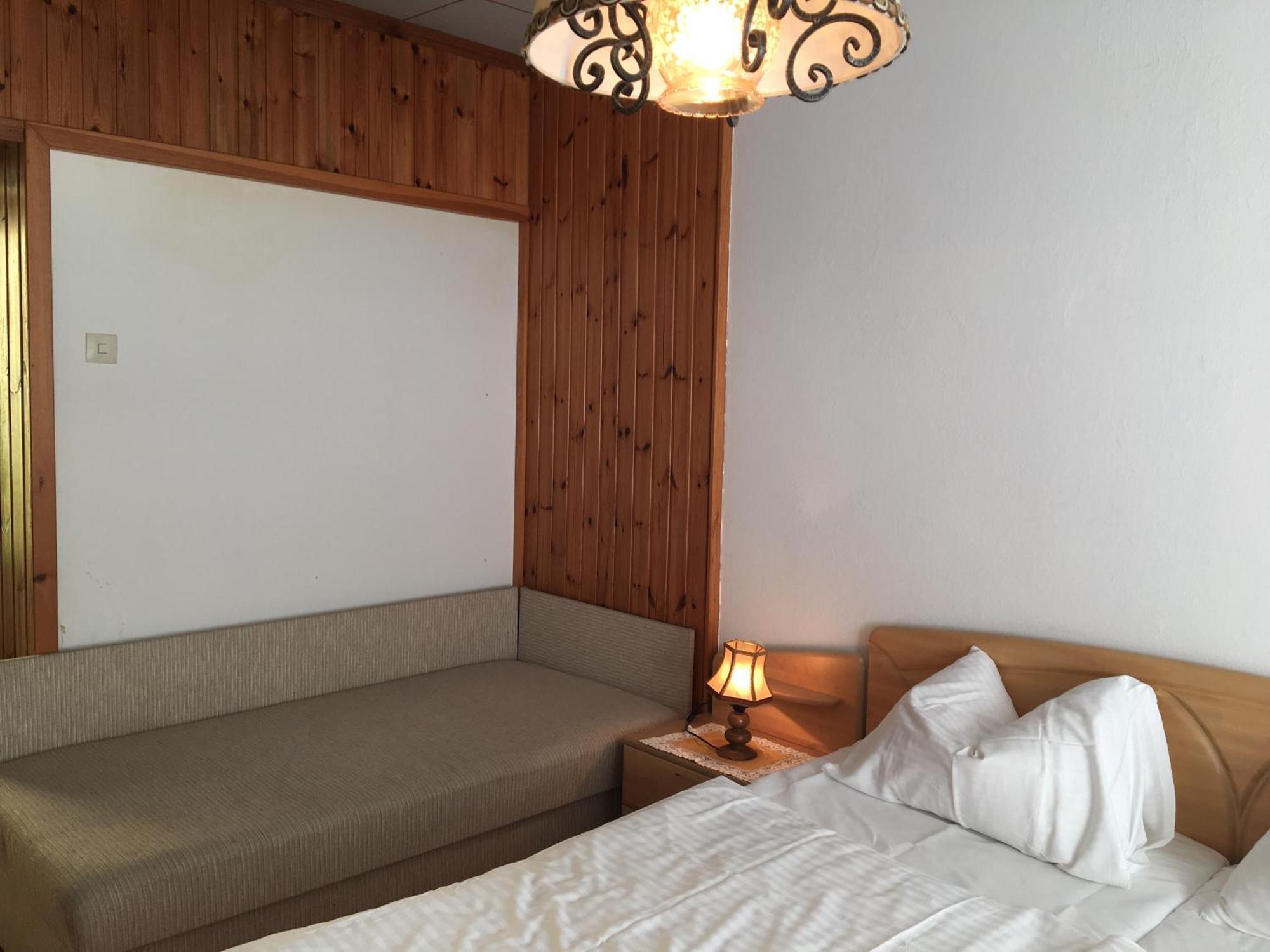 Skorianzhof Hotel Eberndorf Bilik gambar